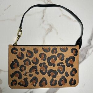 SOLD ❌❌❌ Louis Vuitton Jungle Pochette